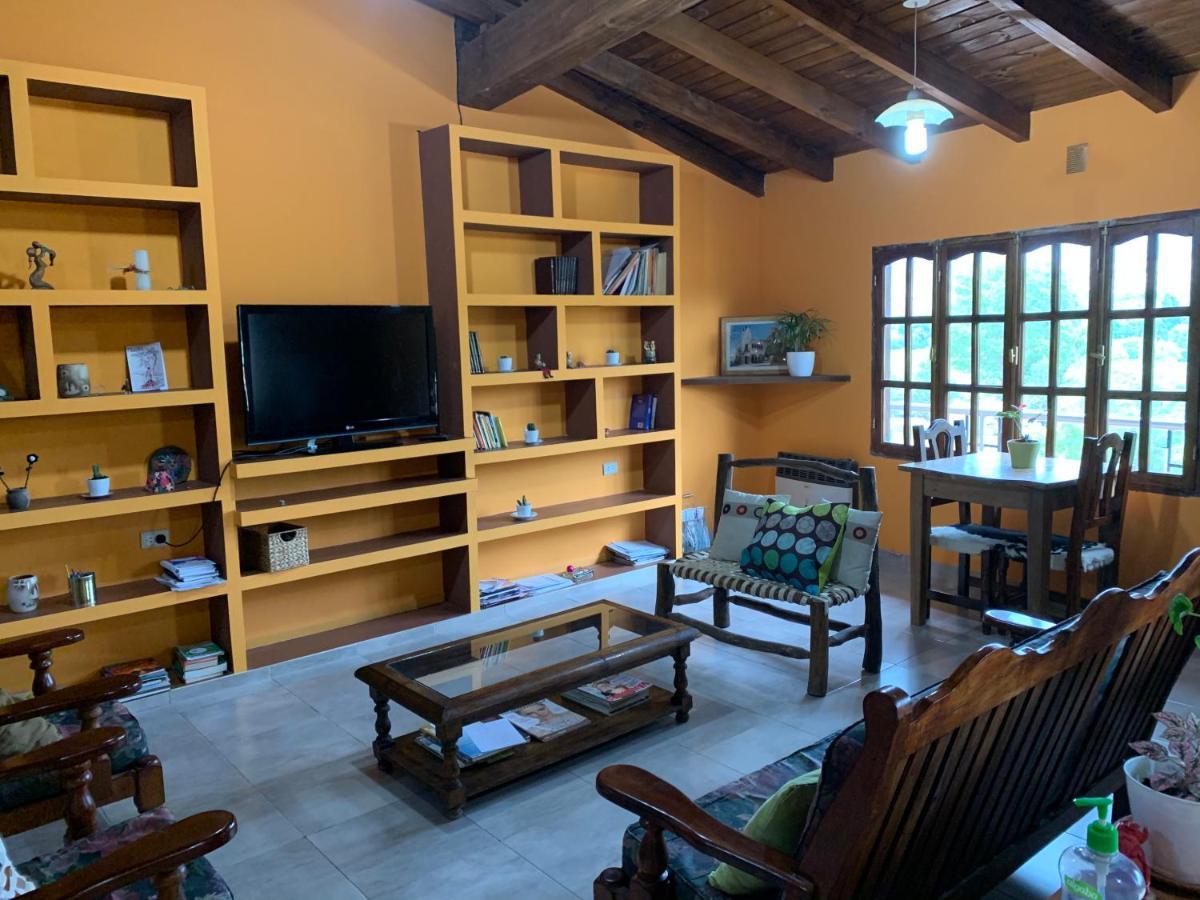 Hostal Casa De Piedra อูมาวากา ภายนอก รูปภาพ